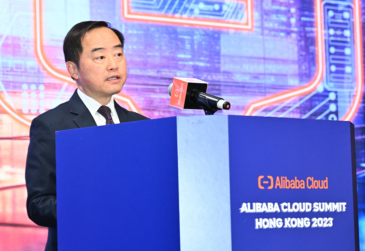 Ir Tony Wong, Government Chief Information Officer, delivered welcome remarks at the “Alibaba Cloud Summit Hong Kong 2023”.