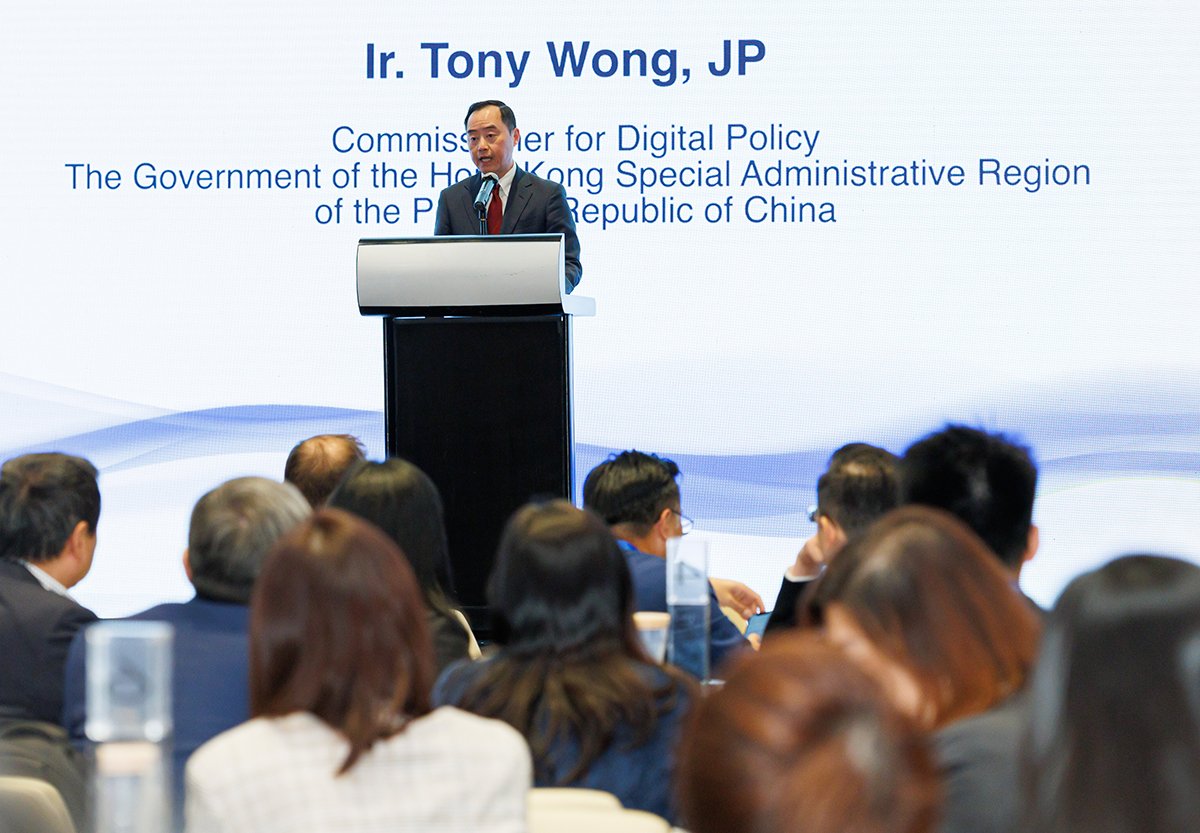 Ir Tony Wong, Commissioner for Digital Policy, spoke at the “Fanovation 2024 - APAC AI Leaders Forum”.